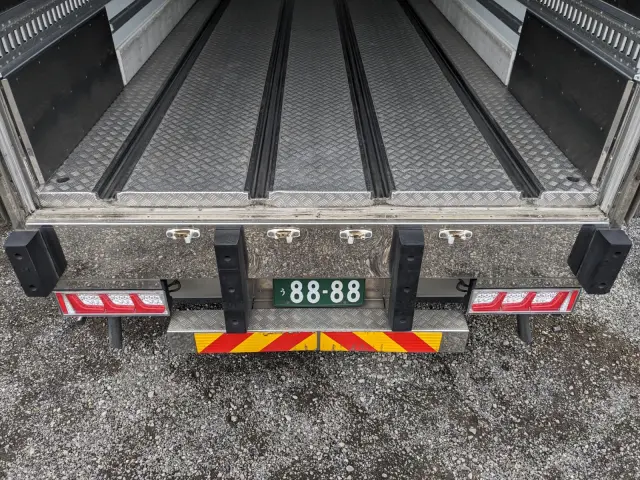 日野 プロフィア 2DG-FW1AHJ(8x4)の写真10