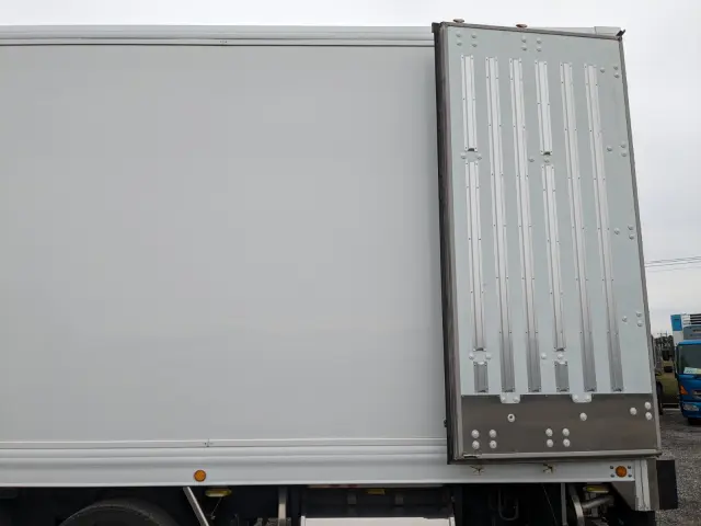 日野 プロフィア 2DG-FW1AHJ(8x4)の写真20