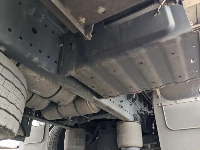 日野 プロフィア 2DG-FW1AHJ(8x4)の写真29