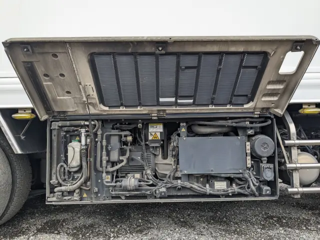 日野 プロフィア 2DG-FW1AHJ(8x4)の写真31