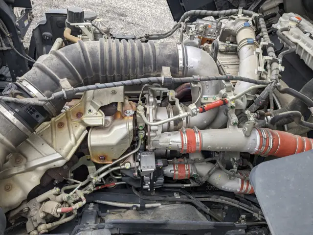 日野 プロフィア 2DG-FW1AHJ(8x4)の写真45