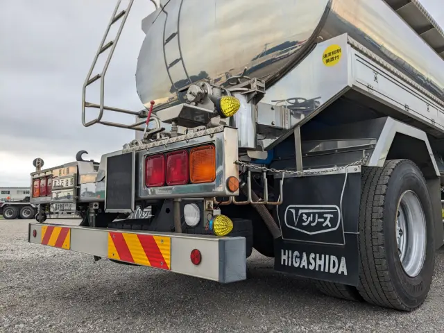 いすゞ ギガ 2KG-CYG60CM(6x2)の写真7