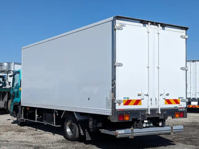 いすゞ フォワード TKG-FRR90S2(2WD)の写真4