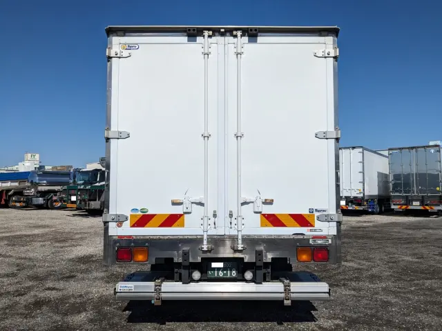 いすゞ フォワード TKG-FRR90S2(2WD)の写真6