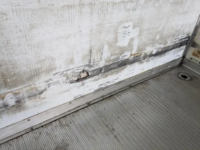 いすゞ フォワード TKG-FRR90S2(2WD)の写真21