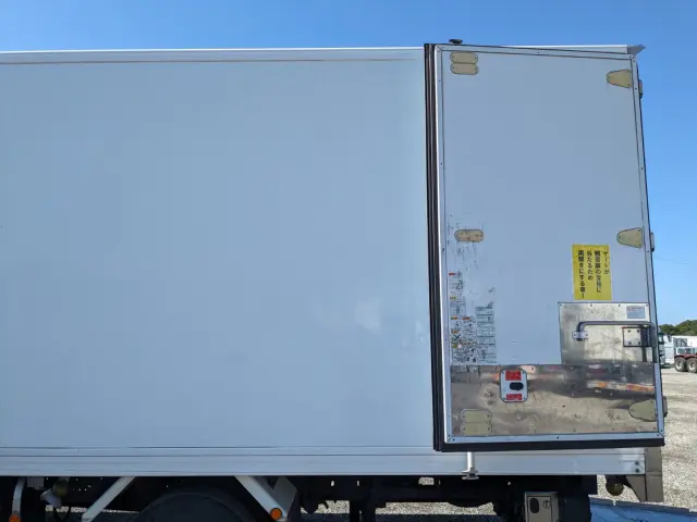 いすゞ フォワード TKG-FRR90S2(2WD)の写真25