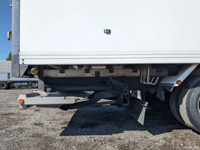 いすゞ フォワード TKG-FRR90S2(2WD)の写真33