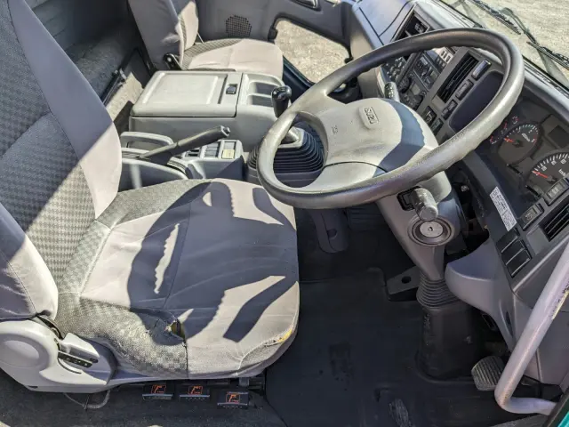 いすゞ フォワード TKG-FRR90S2(2WD)の写真37