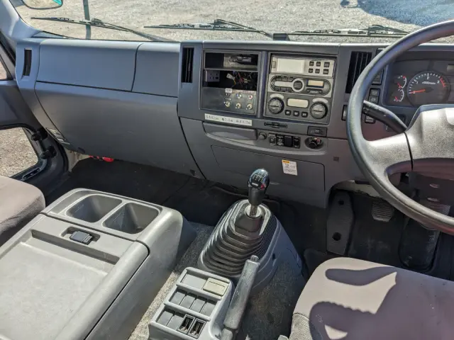 いすゞ フォワード TKG-FRR90S2(2WD)の写真40