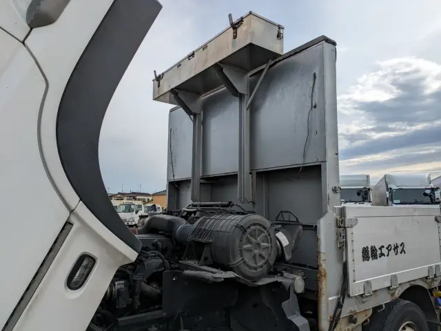 ＵＤ クオン QPG-CG5ZE(8x4)の写真37