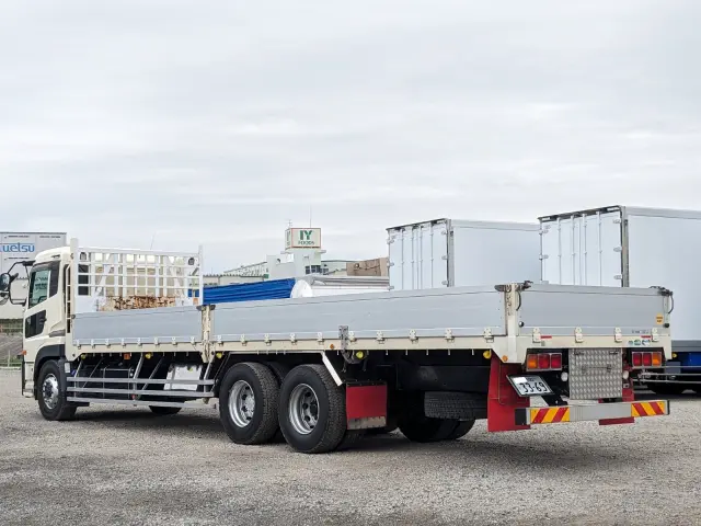 ＵＤ クオン QPG-CD5ZA(6x2)の写真4