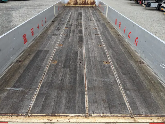 ＵＤ クオン QPG-CD5ZA(6x2)の写真11