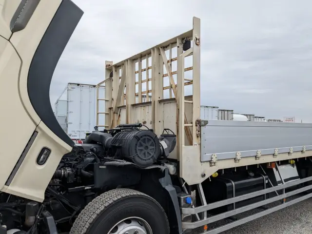 ＵＤ クオン QPG-CD5ZA(6x2)の写真42