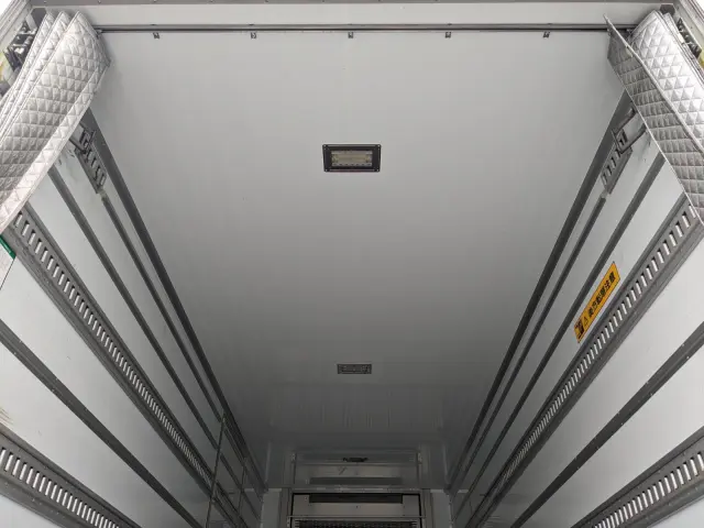 いすゞ フォワード TKG-FRR90S2(2WD)の写真17