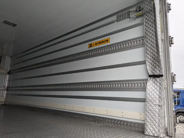 いすゞ フォワード TKG-FRR90S2(2WD)の写真23