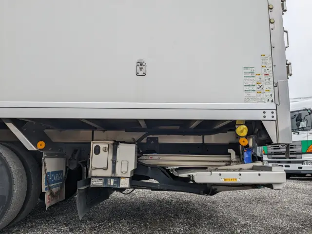 いすゞ フォワード TKG-FRR90S2(2WD)の写真26