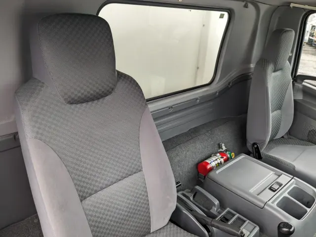 いすゞ フォワード TKG-FRR90S2(2WD)の写真39