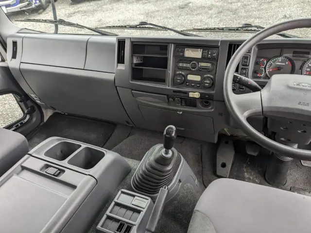 いすゞ フォワード TKG-FRR90S2(2WD)の写真40