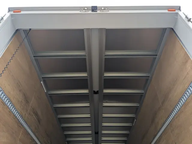 日野 レンジャー 2KG-FD2ABG(2WD)の写真11