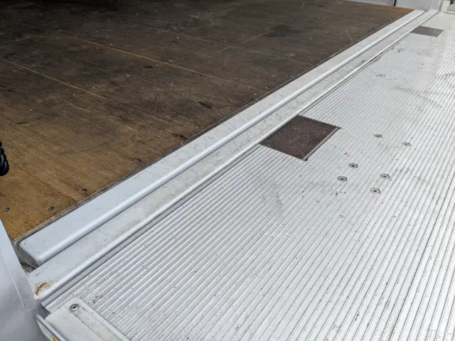 日野 レンジャー 2KG-FD2ABG(2WD)の写真14