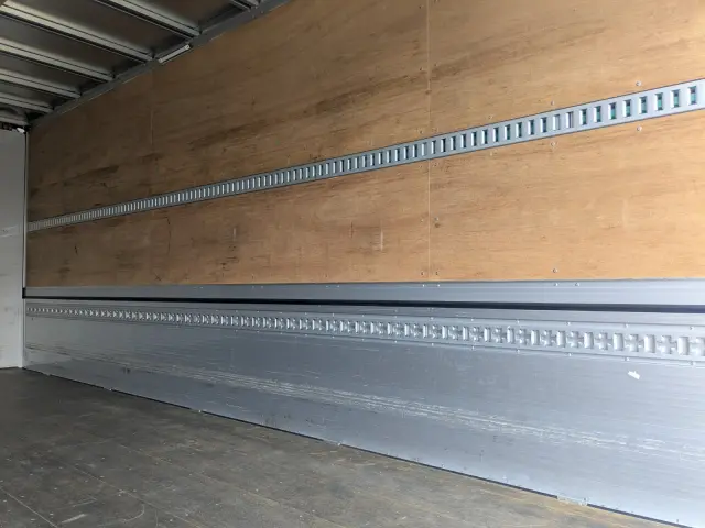 日野 レンジャー 2KG-FD2ABG(2WD)の写真16