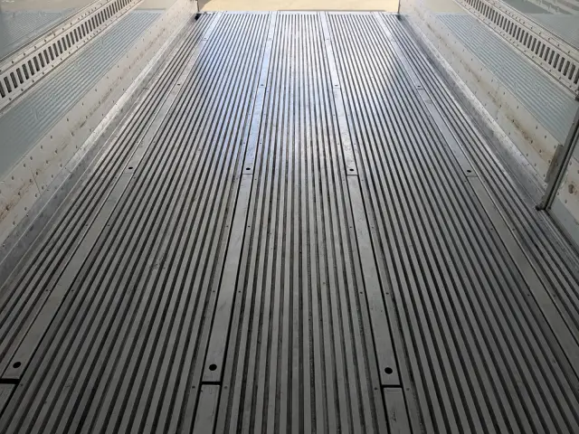 日野 レンジャー 2KG-FD2ABG(2WD)の写真23