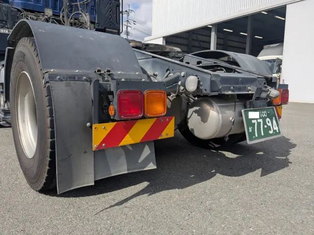 いすゞ ギガ QKG-EXD52BD(2WD)の写真6