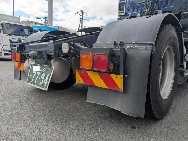 いすゞ ギガ QKG-EXD52BD(2WD)の写真7