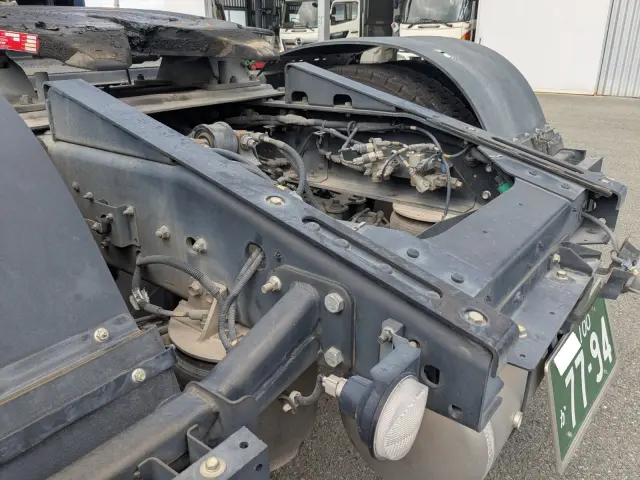 いすゞ ギガ QKG-EXD52BD(2WD)の写真9