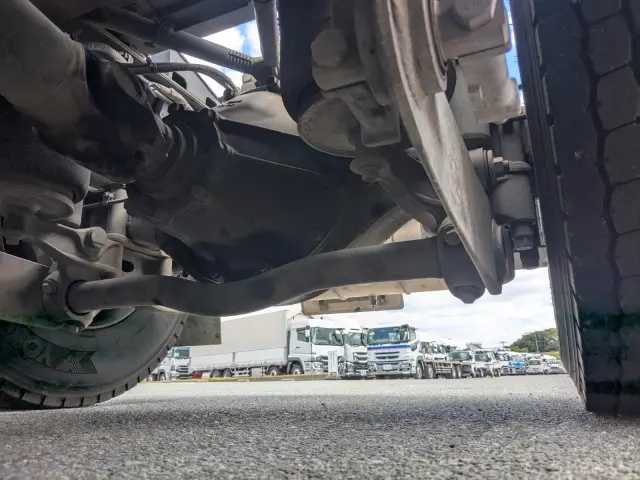 いすゞ ギガ QKG-EXD52BD(2WD)の写真10