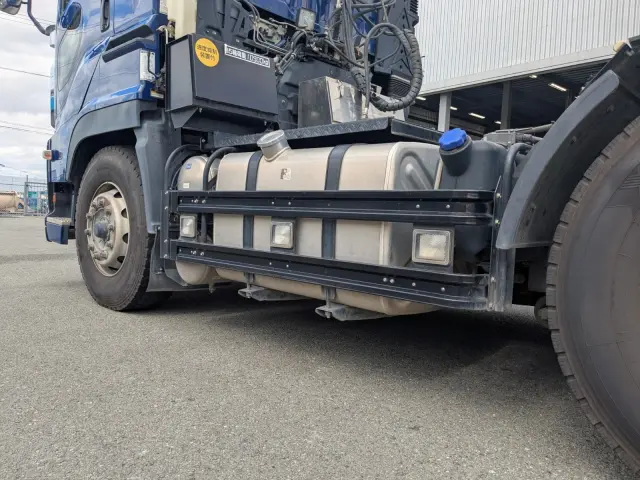 いすゞ ギガ QKG-EXD52BD(2WD)の写真11