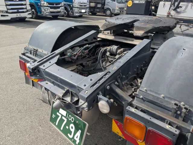 いすゞ ギガ QKG-EXD52BD(2WD)の写真15