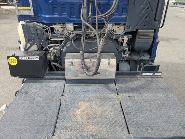 いすゞ ギガ QKG-EXD52BD(2WD)の写真17