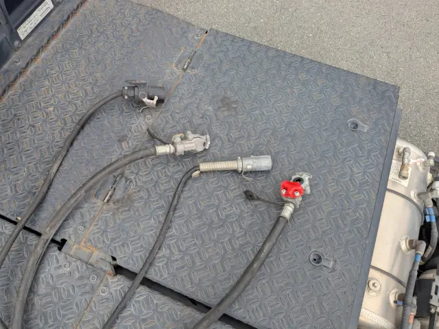 いすゞ ギガ QKG-EXD52BD(2WD)の写真20