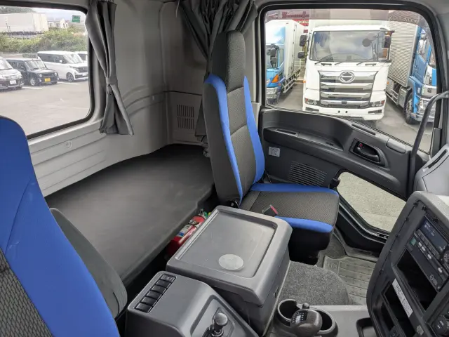 いすゞ ギガ QKG-EXD52BD(2WD)の写真22