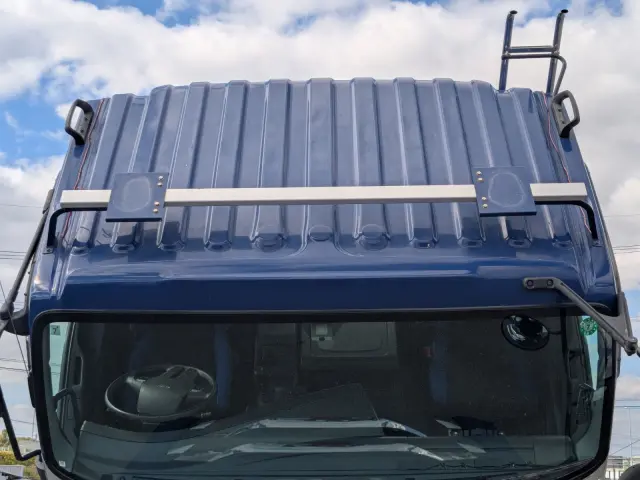 いすゞ ギガ QKG-EXD52BD(2WD)の写真32