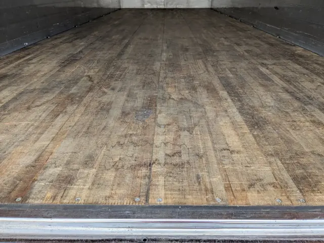 いすゞ フォワード LPG-FTR90T2(2WD)の写真14