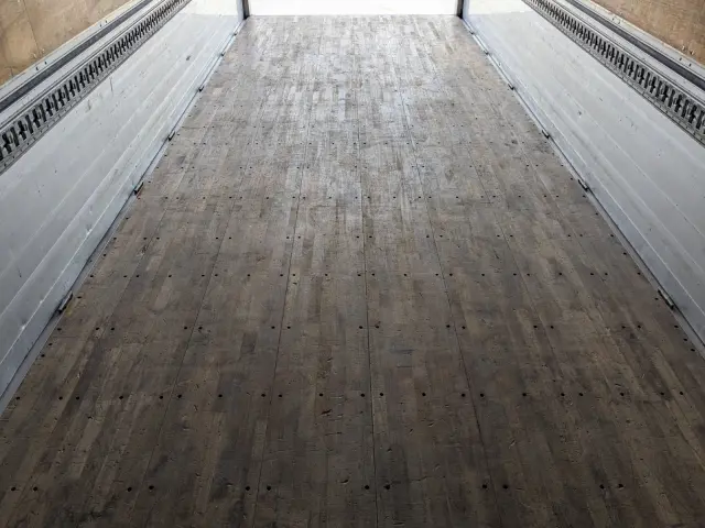 いすゞ フォワード LPG-FTR90T2(2WD)の写真19