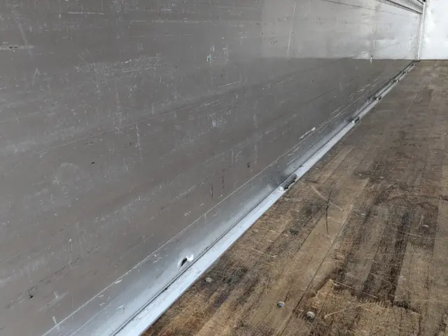 いすゞ フォワード LPG-FTR90T2(2WD)の写真21