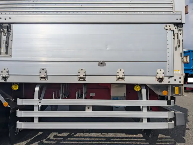 いすゞ フォワード LPG-FTR90T2(2WD)の写真24