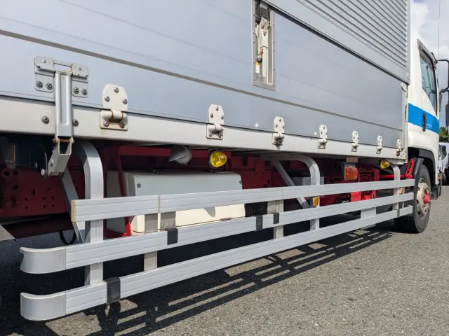 いすゞ フォワード LPG-FTR90T2(2WD)の写真33