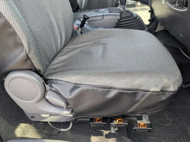 いすゞ フォワード LPG-FTR90T2(2WD)の写真34