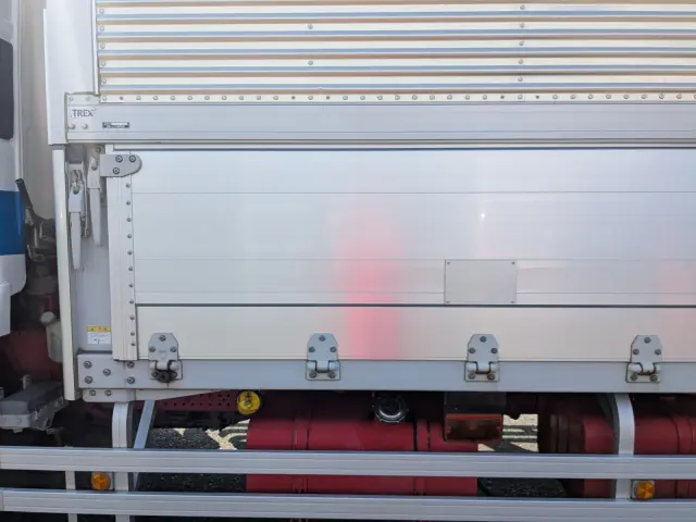 いすゞ フォワード LPG-FTR90T2(2WD)の写真45