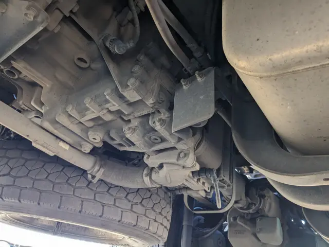 日野 プロフィア QDG-SS1EKDA(6x4)の写真23