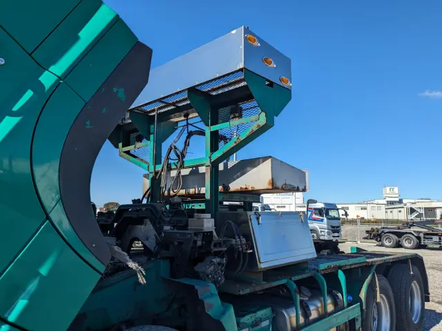 日野 プロフィア QDG-SS1EKDA(6x4)の写真39