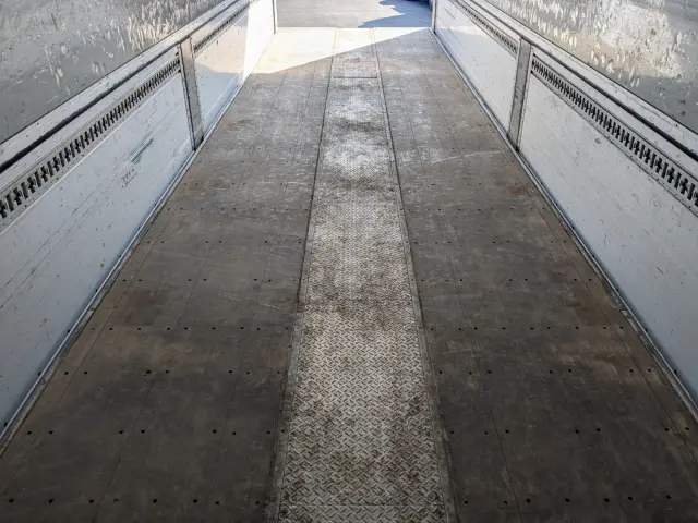 三菱 スーパーグレート QPG-FS64VZ(8x4)の写真15