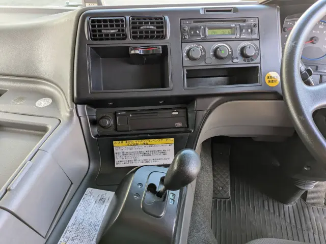 三菱 スーパーグレート QPG-FS64VZ(8x4)の写真37