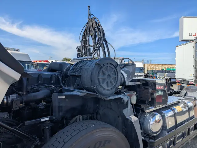 UD クオン QKG-GK6XAD(2WD)の写真29