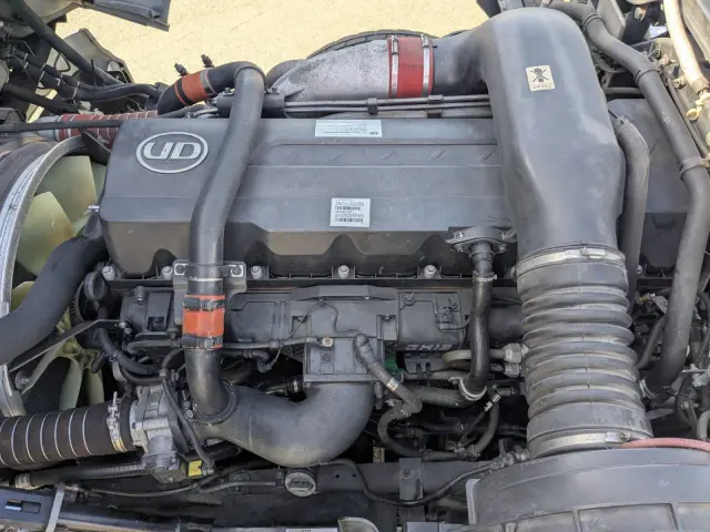 UD クオン QKG-GK6XAD(2WD)の写真30