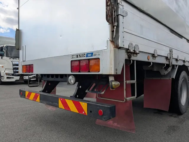 日野 プロフィア QPG-FN1AWDA(6x2)の写真7